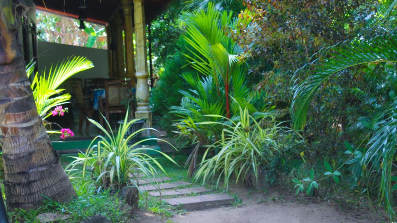 Lathika Homes Sigiriya Exterior foto